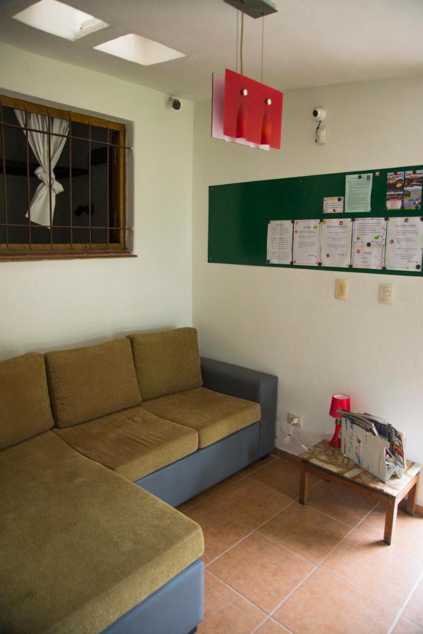 Feliza Hostel Villa Carlos Paz Esterno foto